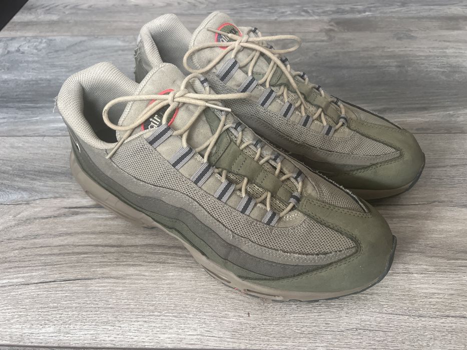 Nike 95 olive green