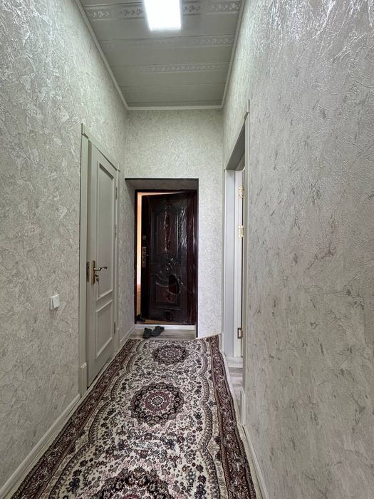 1 xona lik uy sotiladi