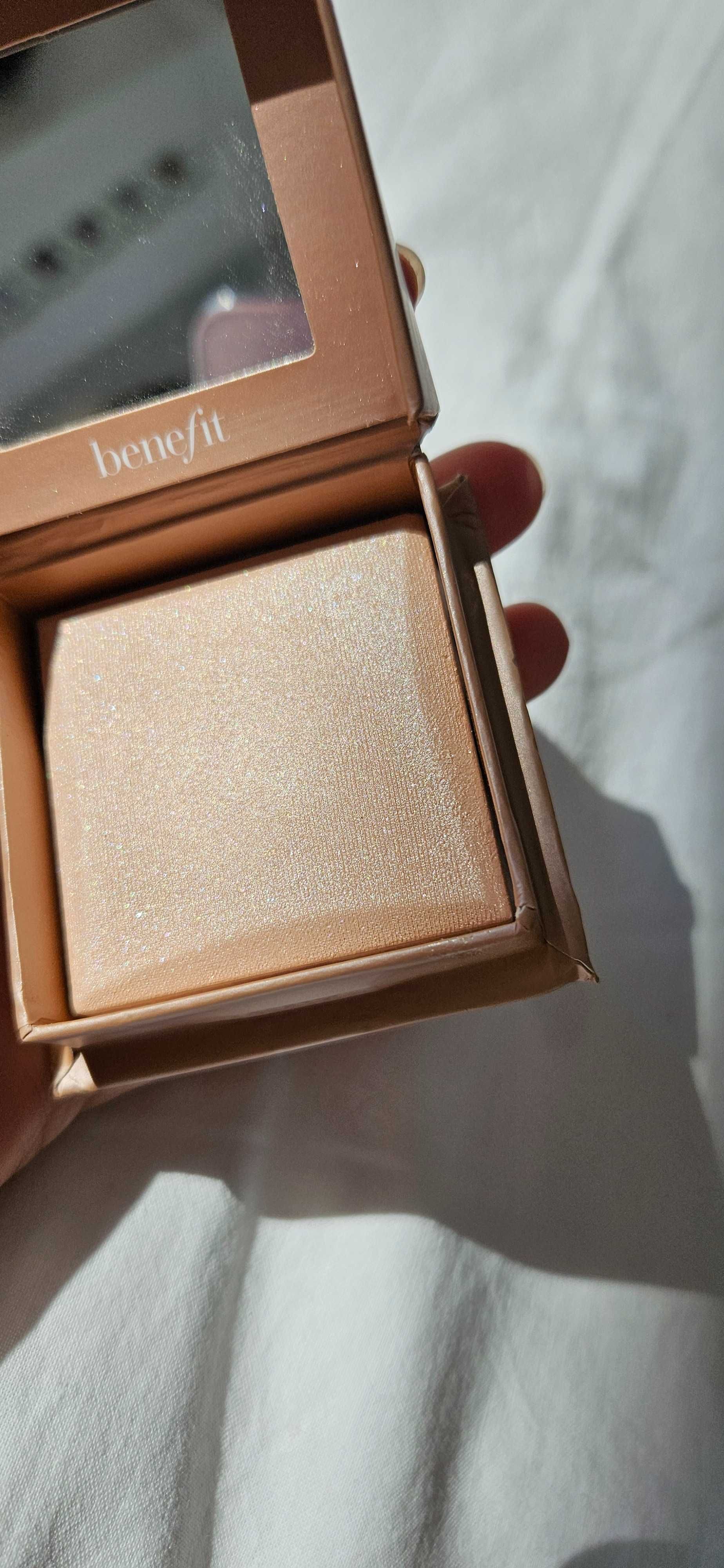 Benefit dandle lion hilighter