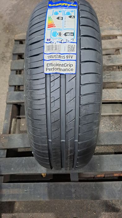 1бр. Нова 195/65/15 Goodyear Efficient Grip Performance