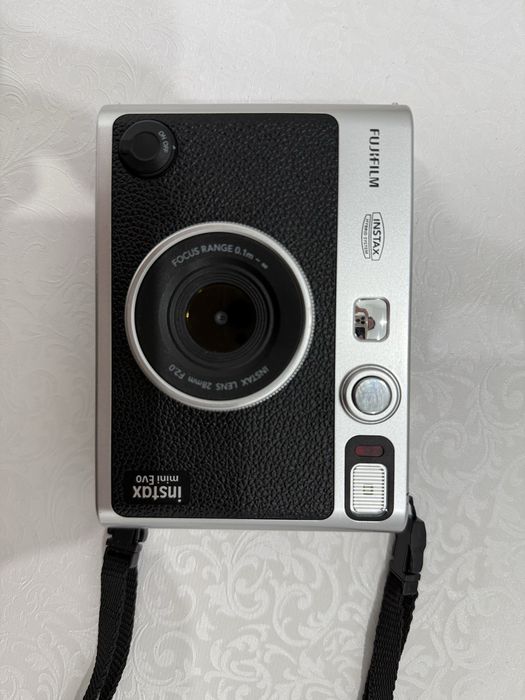 Fujifilm instax mini evo