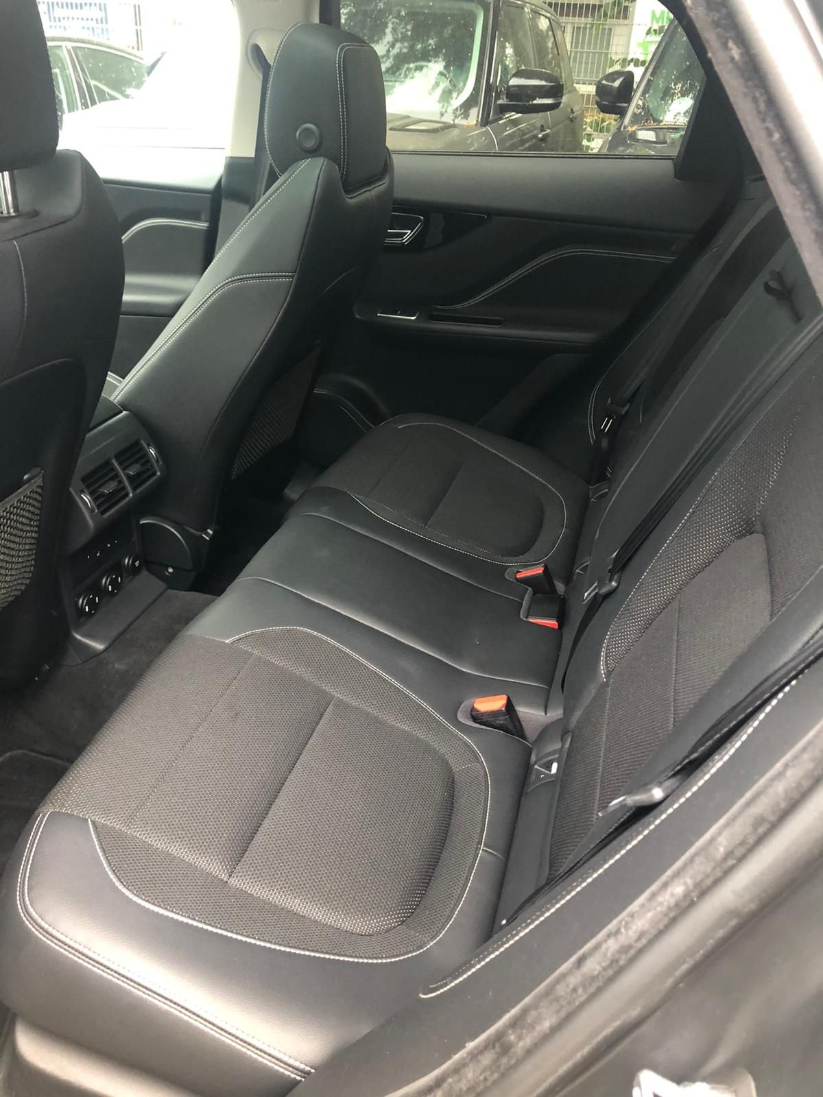 Vând Jaguar F-Pace 25D 240cp