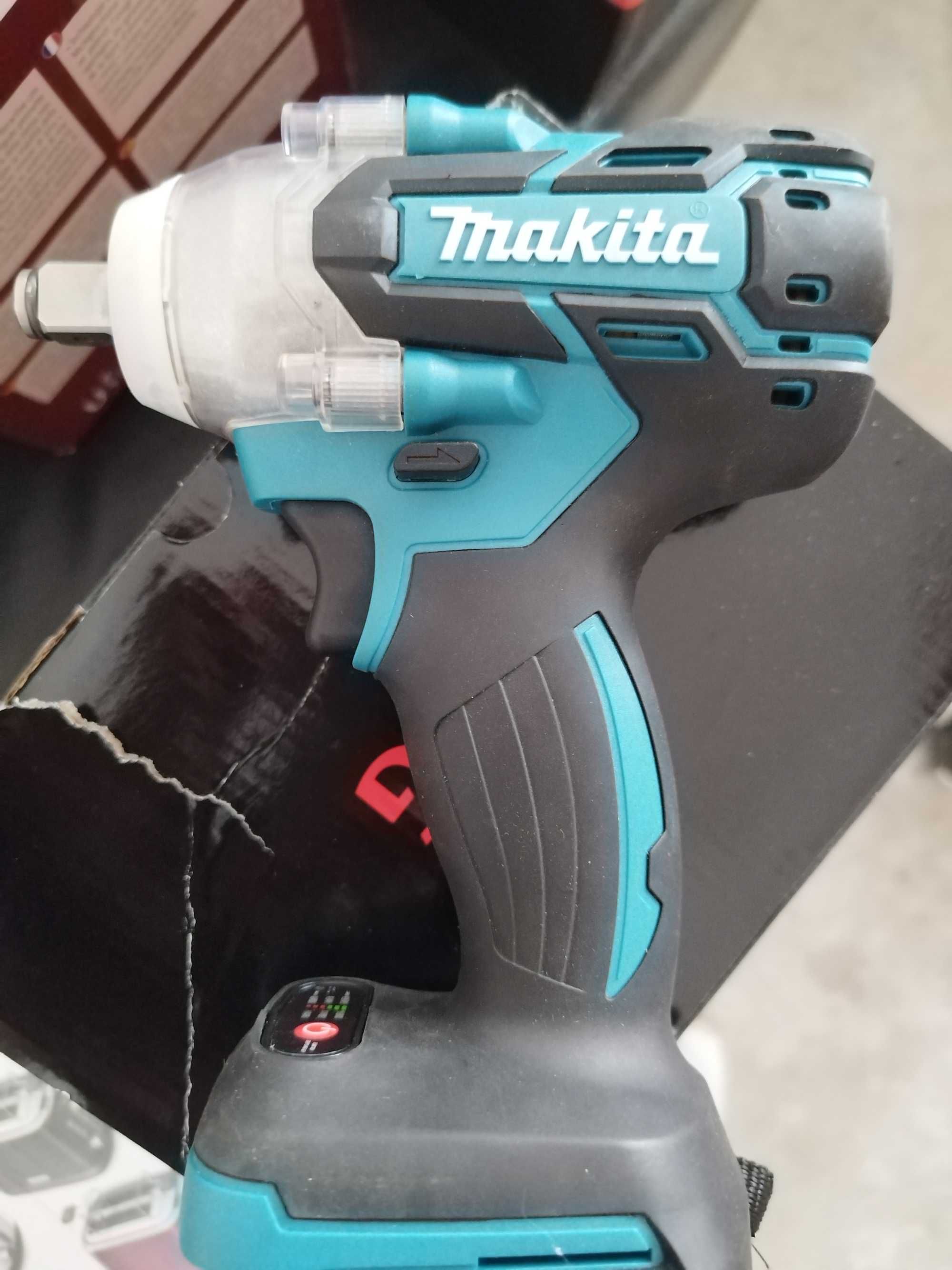 Акумулаторен ударен гайковерт Makita