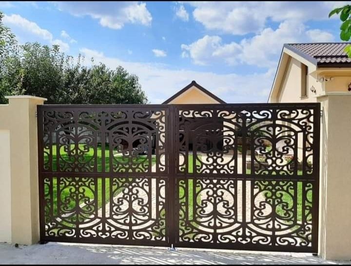 Confectionez PORTI GARDURI BALUSTRAZI metalice