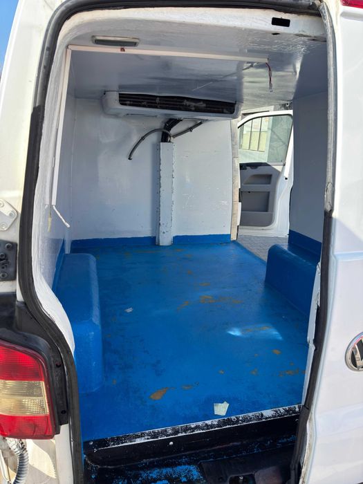 Volkswagen Transporter cu sistem frigorific