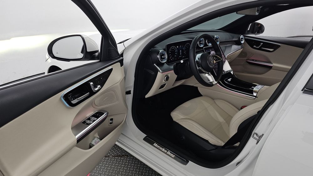 Benz (Mercedes-Benz) C-Class C300 4MATIC Avantgarde