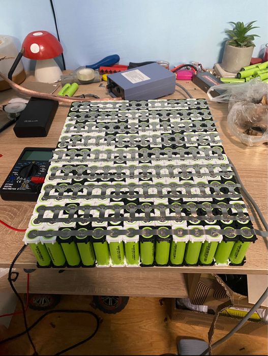 Reparatii/Confectionez baterii Li-Ion celule LG MH1 3200