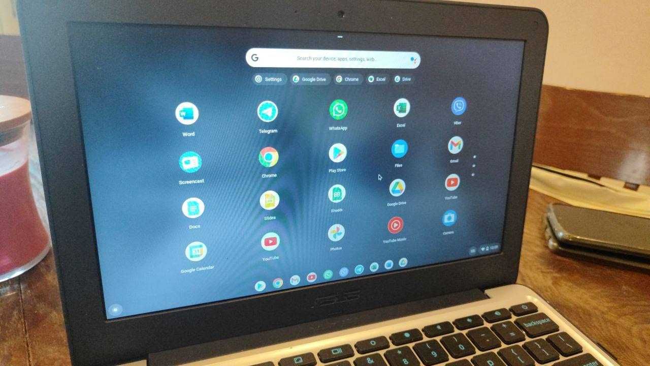 Лаптоп ASUS Chromebook c202