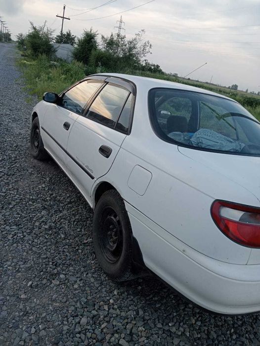 Автомобиль   Toyota Carina