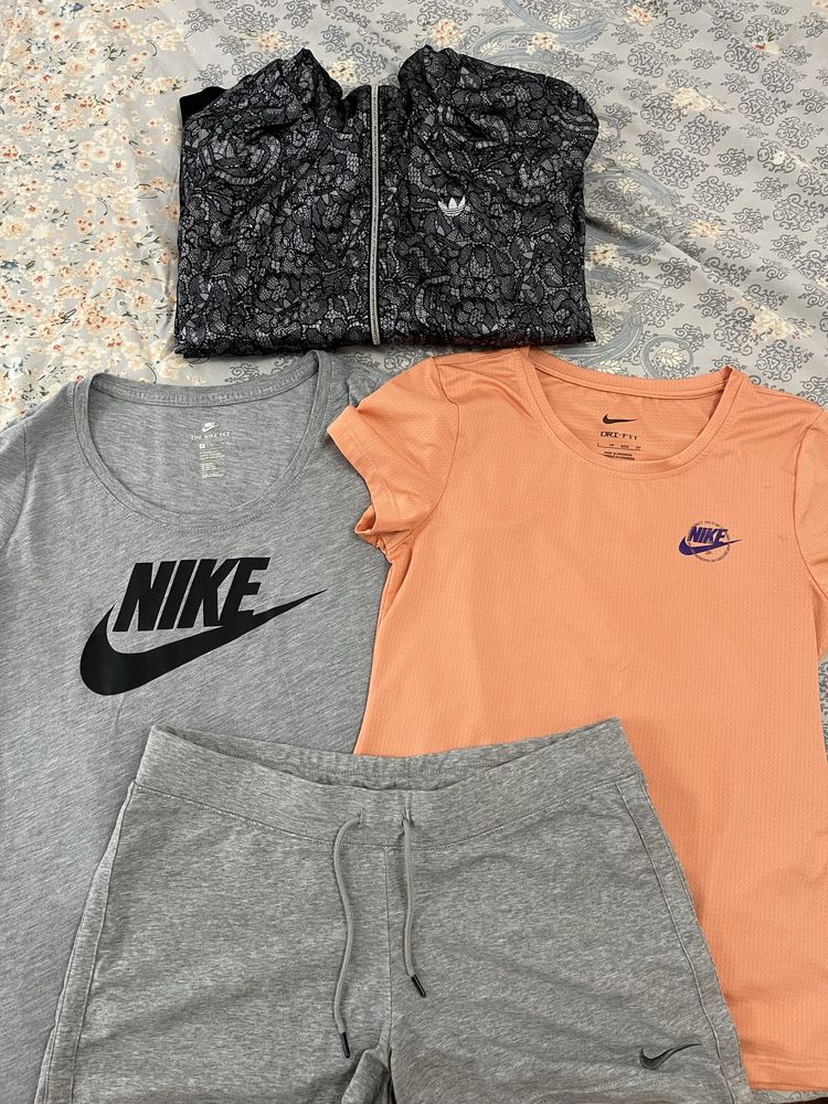 Лот дрехи на Nike Л размер