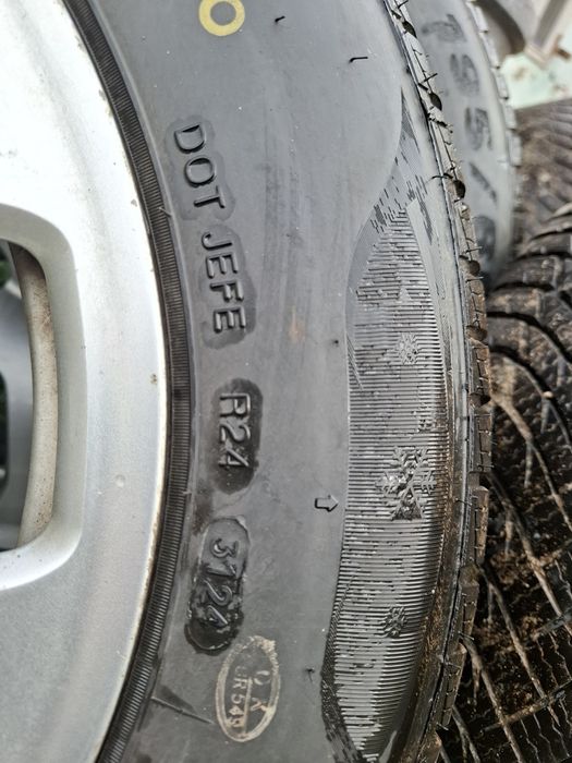 Set roti pe 15 anvelope iarnă Noi