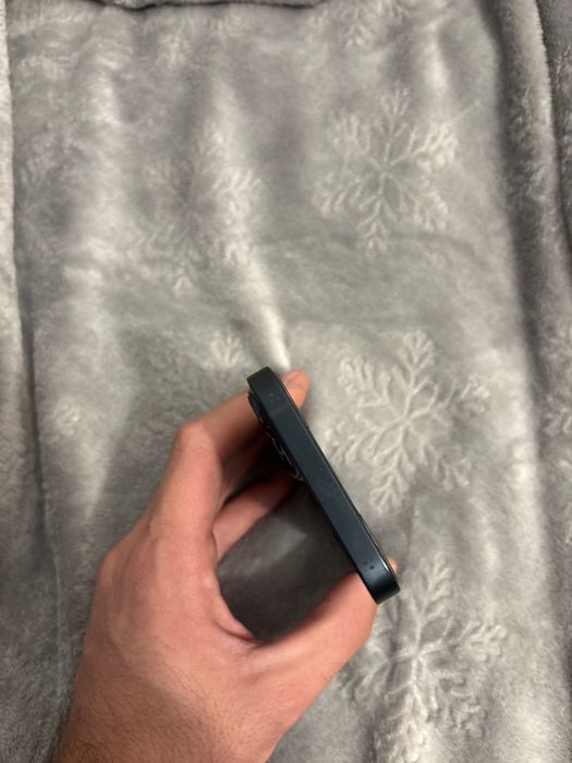 Vând IPhone 13 128 Gb