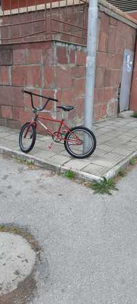 Велосипед за подрастващи