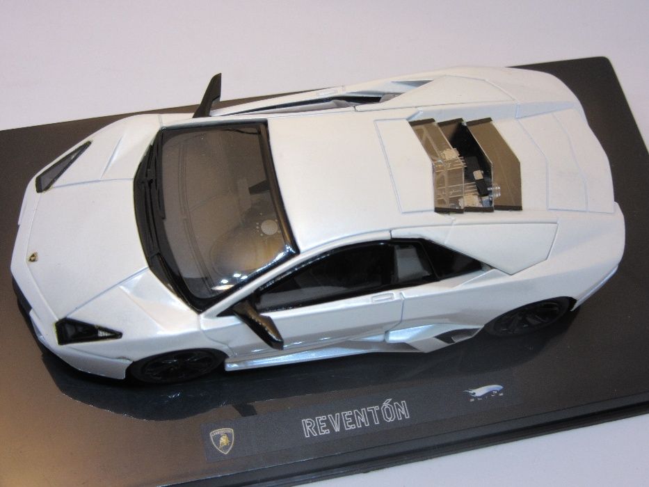 Macheta Lamborghini Reventon Hotwheels Elite 1:43