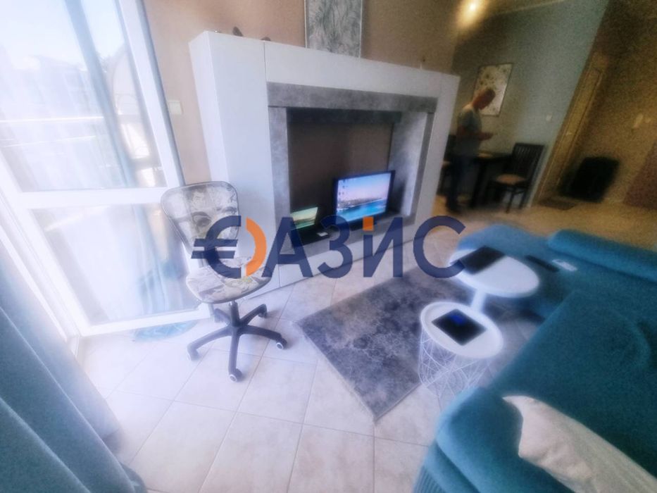 Продава се Двустаен апартамент в к.к. Слънчев бряг - 62 кв.м за 1259 €/кв.м - Снимка #3