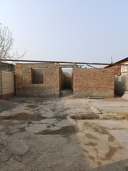 Фаргонада Ховли уй сотилади