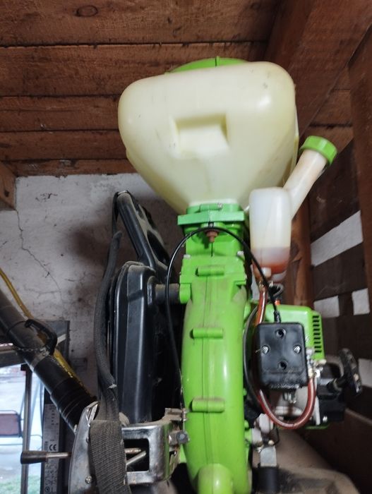 Atomizor pe benzina 14l 42CC XSP14G