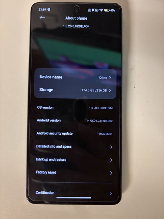 Телефон Xiaomi 11T Pro с протектори и калъфи