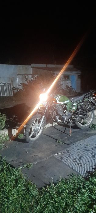 Мотоцикл яки 200 кубов