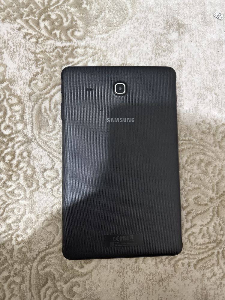 Galaxy Tab E T561