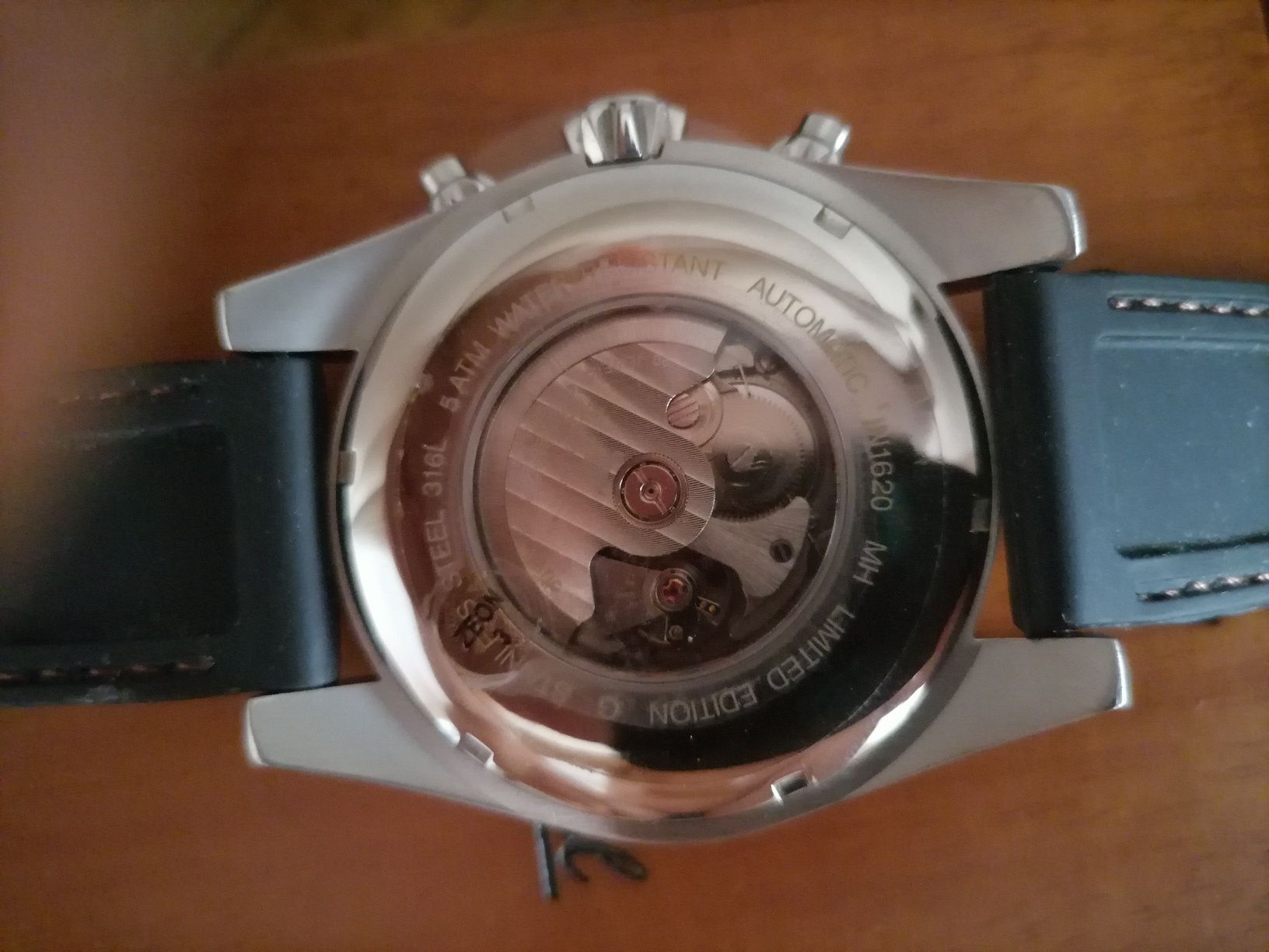 Ceas Ingersoll automatic,diametru 50 mm fără remontor.