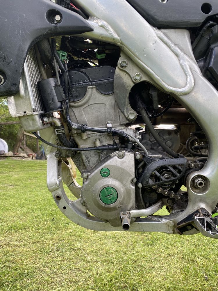 Vand kawasaki kxf 250 2016 stare foarte buna de functionare