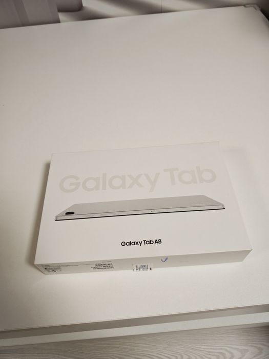 Samsung Tab A8 Silver Fullbox Stare foarte buna varianta cu sim
