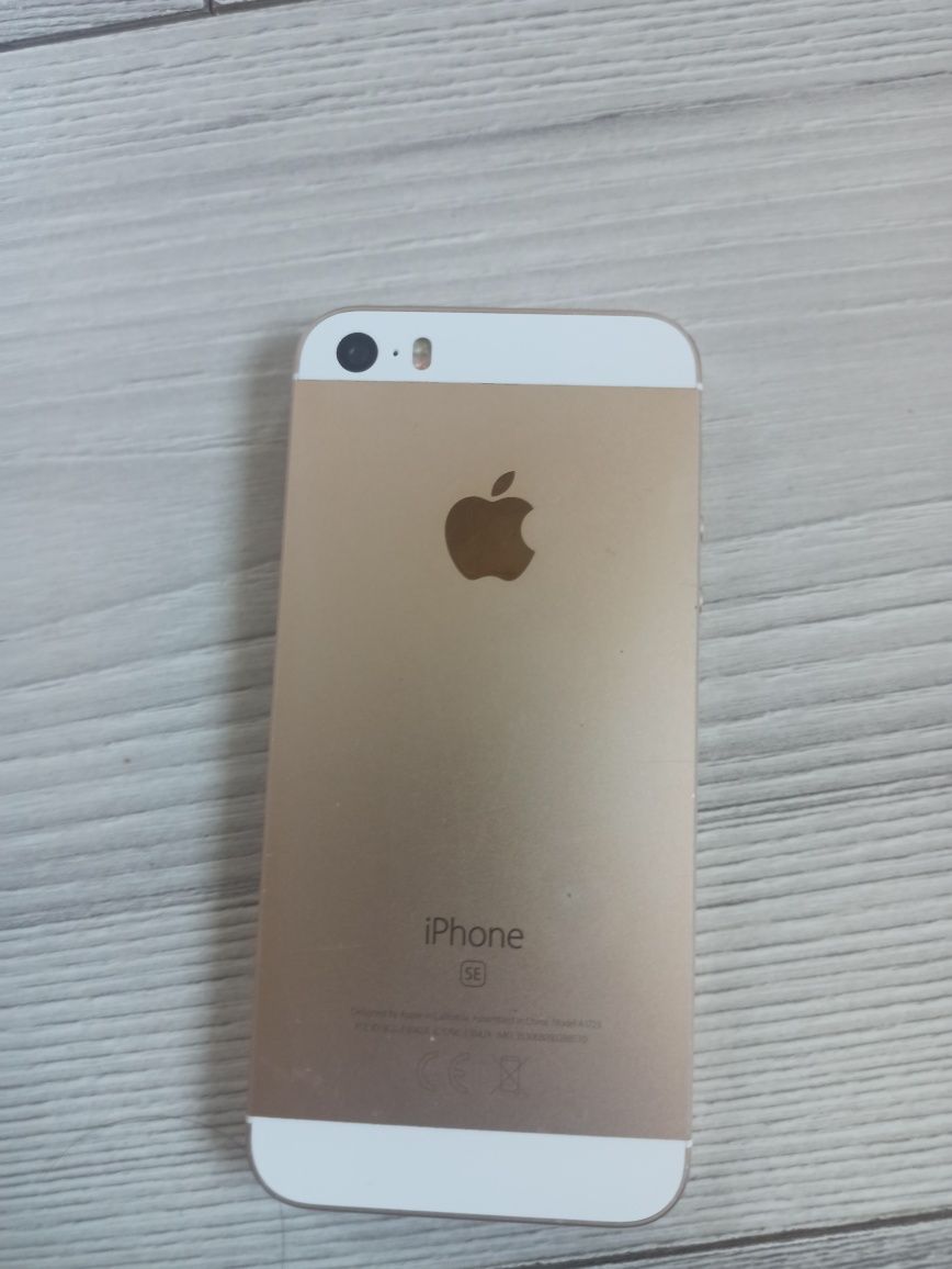 Vând iphone defect