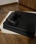 Ps 4 cu jocuri in stare foarte buna