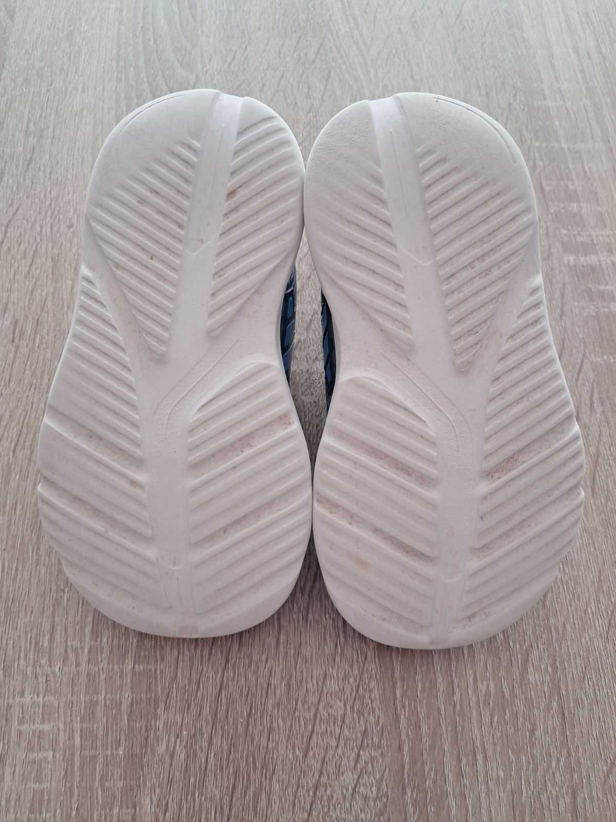 Детски маратонки adidas
