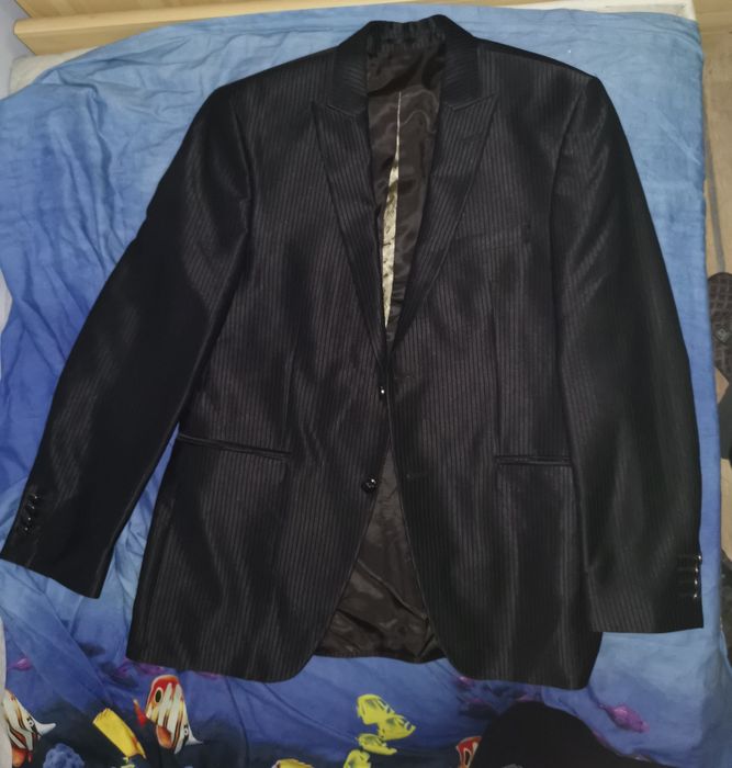 Уникален костюм за повод