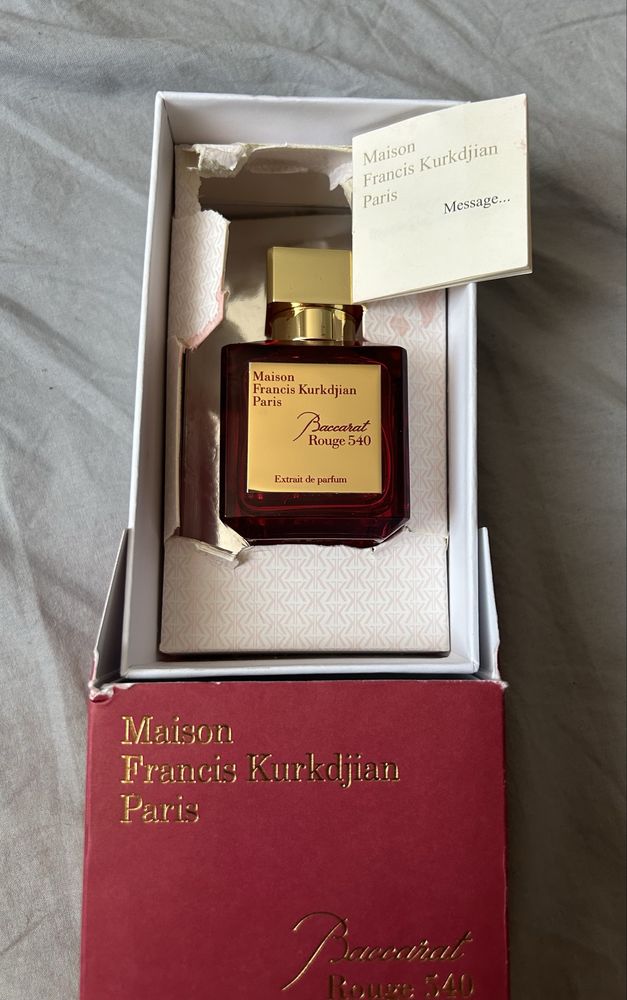 100 lei doar azi! l Baccarat Rouge 540 70ml Cutie Defecta