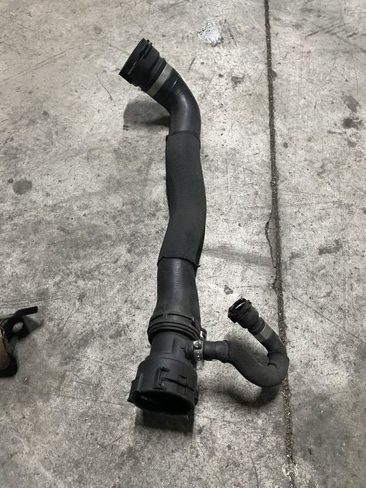 Furtun apa pompa BMW f01 f10 f06 motor 3.0 4.0 5.0 euro 5 n57