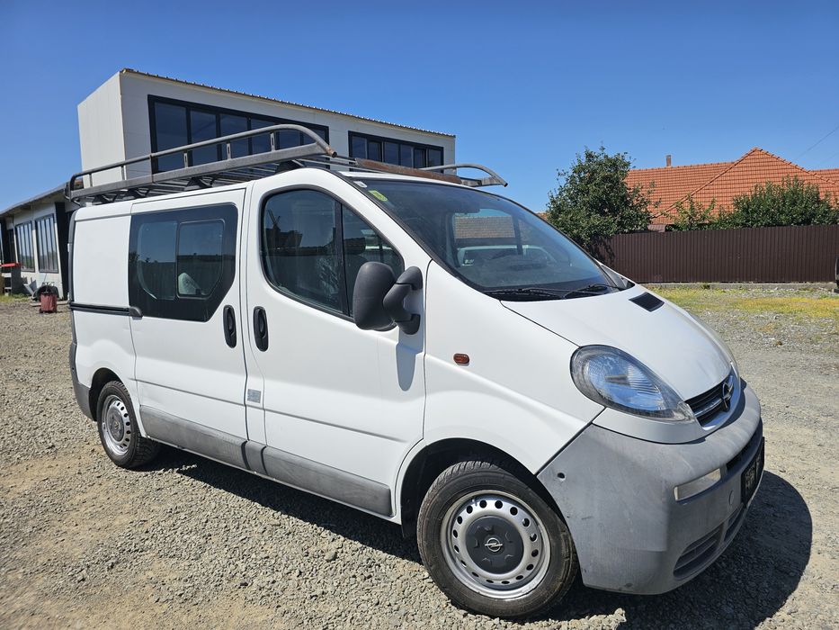 Opel vivaro doka 6 pers.1.9