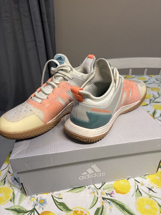 Adidas дамски маратонки 40 ти