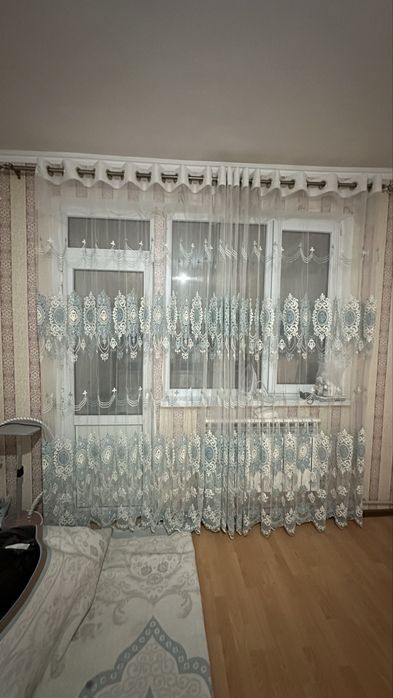 Карниз пердесімен сатылады. Жағдайы жақсы