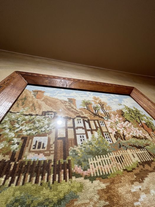 Красив гоблен с идилична селска къща - ръчна изработка