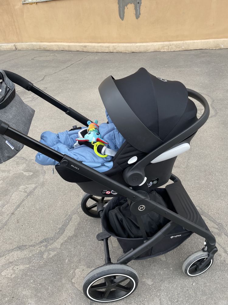 Автолюлька от  Cybex адаптер на коляску