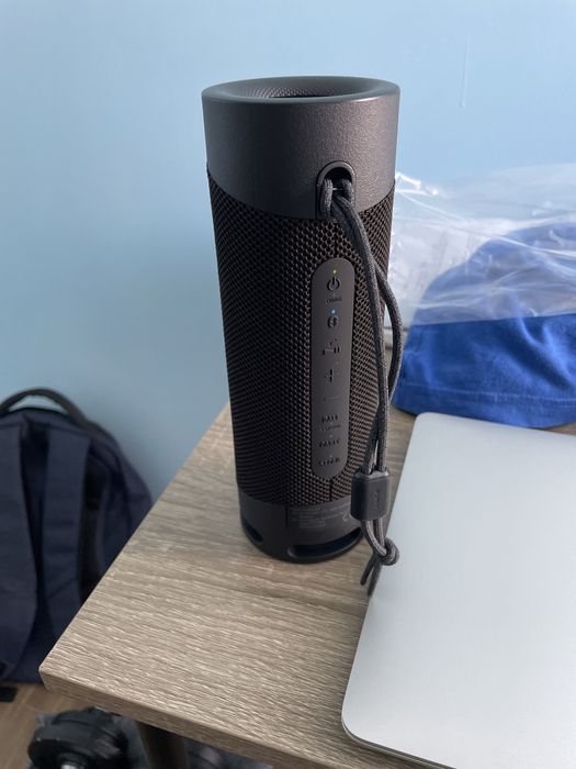 Sony SRS-XB23B, Extra bass, светлинен ефект, водуостойчива, 12 часа