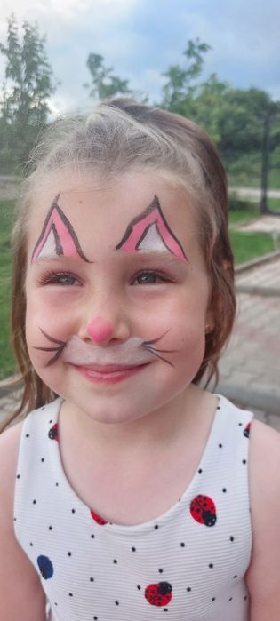 Mascote Minnie și Mickey,  pictură pe față..