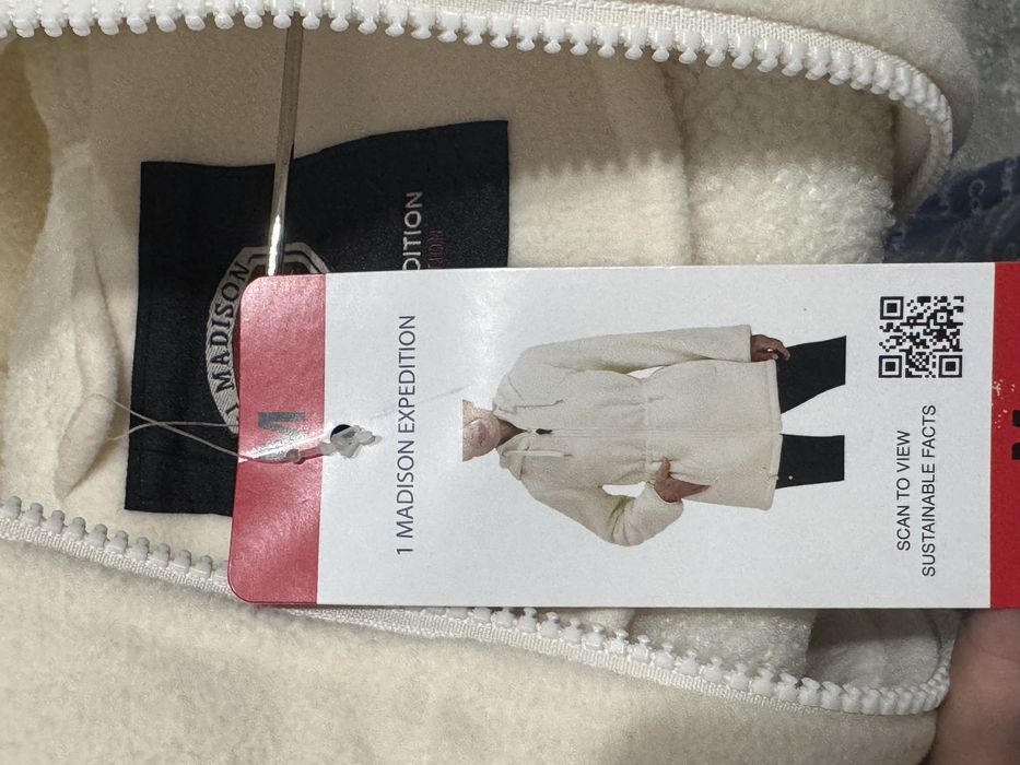 Ayollar uchun pidjak Amerikadan kelgan