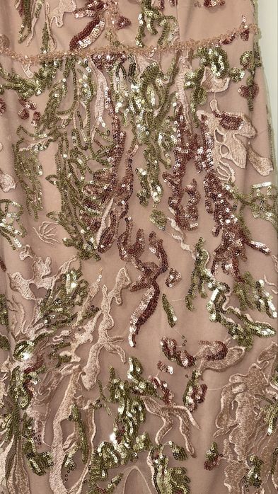 Официални рокли-носени само по веднъж