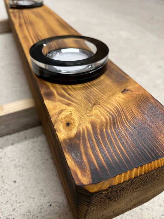 Дървена лампа с лунички