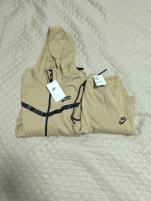 Trening Nike Tech Fleece nou, calitate premium