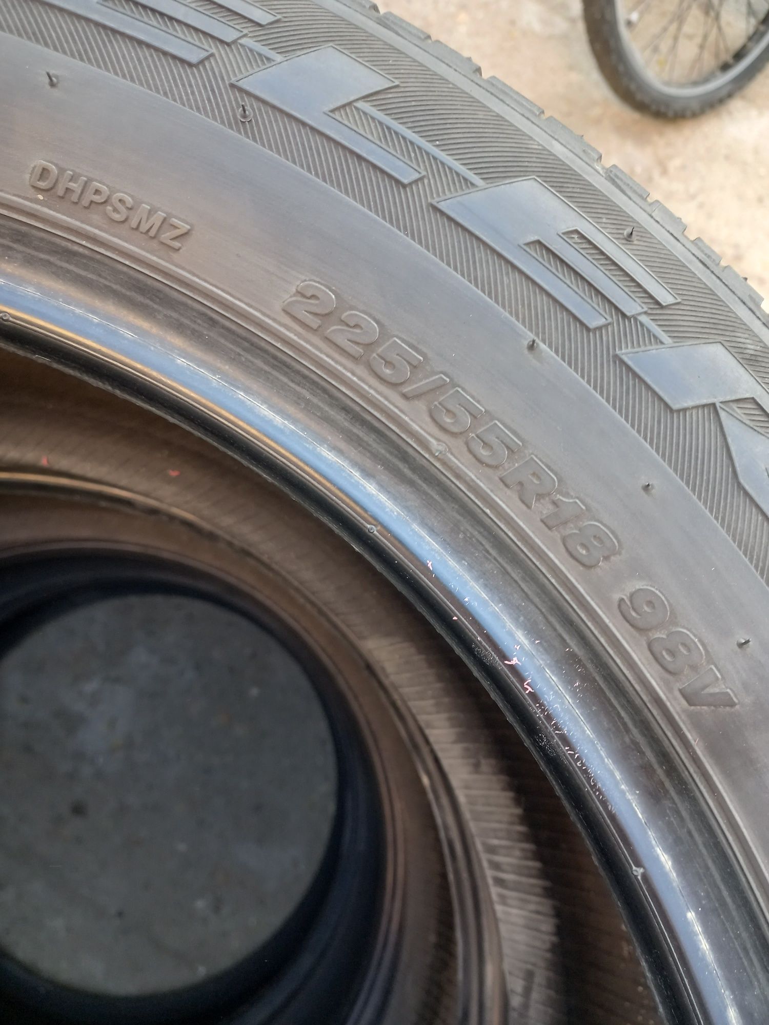Anvelope vara 225/55/R18