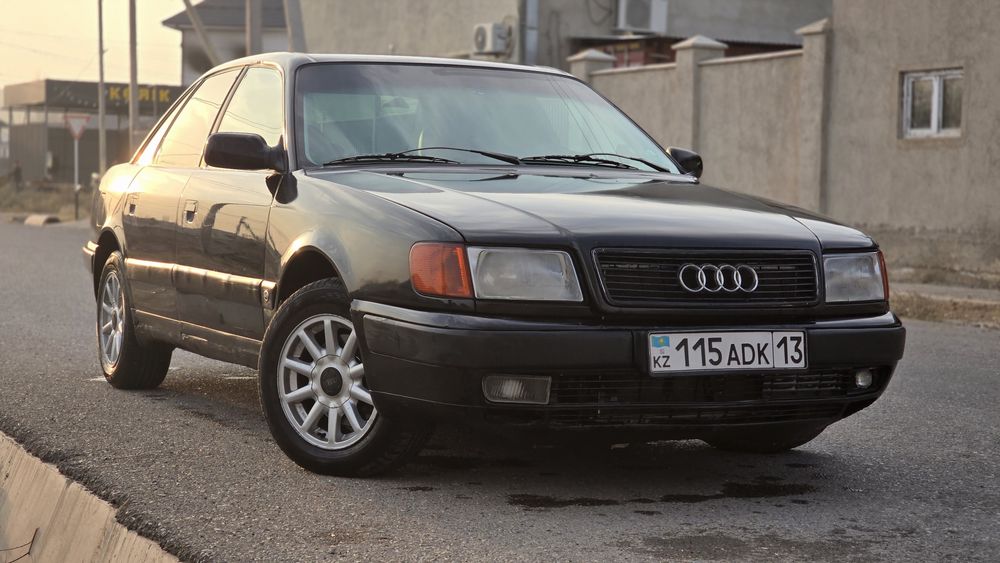 Продам машину Ауди с4