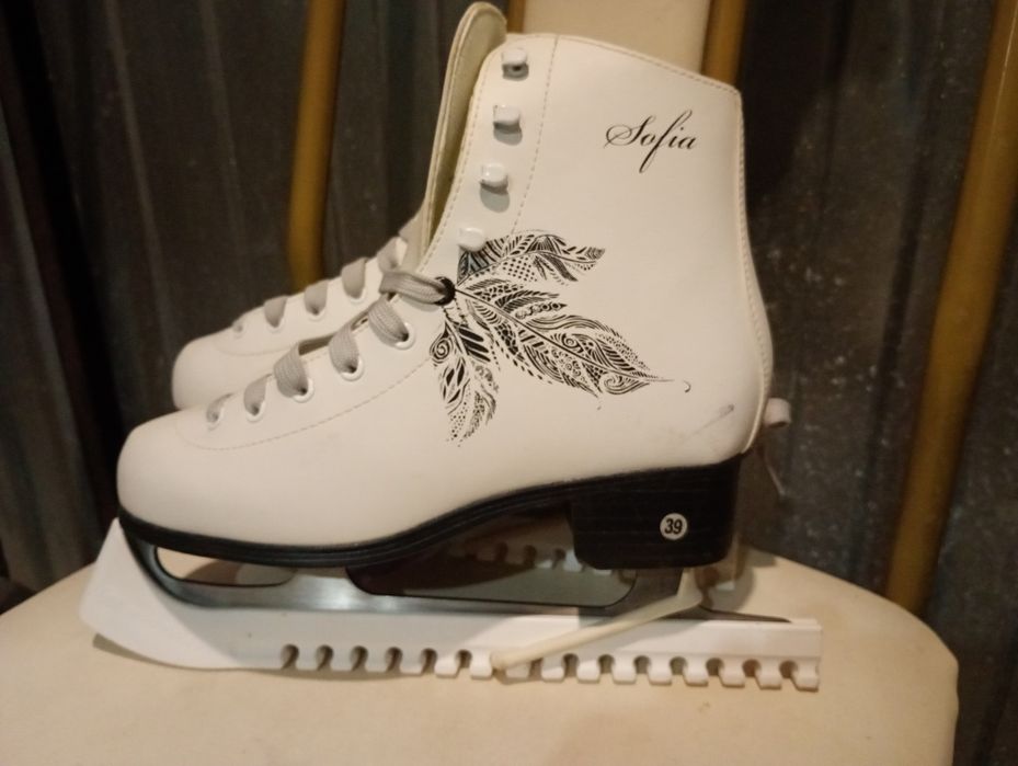 Коньки.   женские