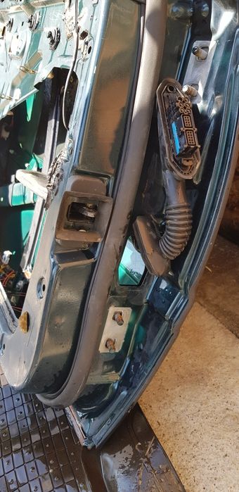 Ușă stânga spate de BMW e38 Seria 7