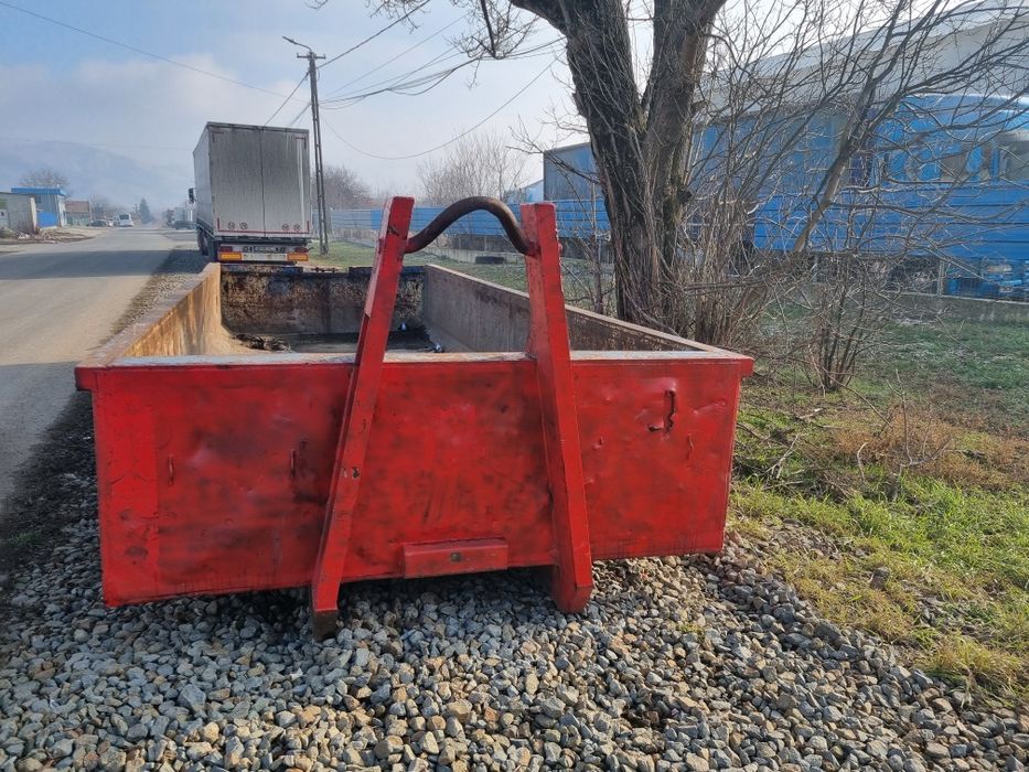 Container abrolkiper