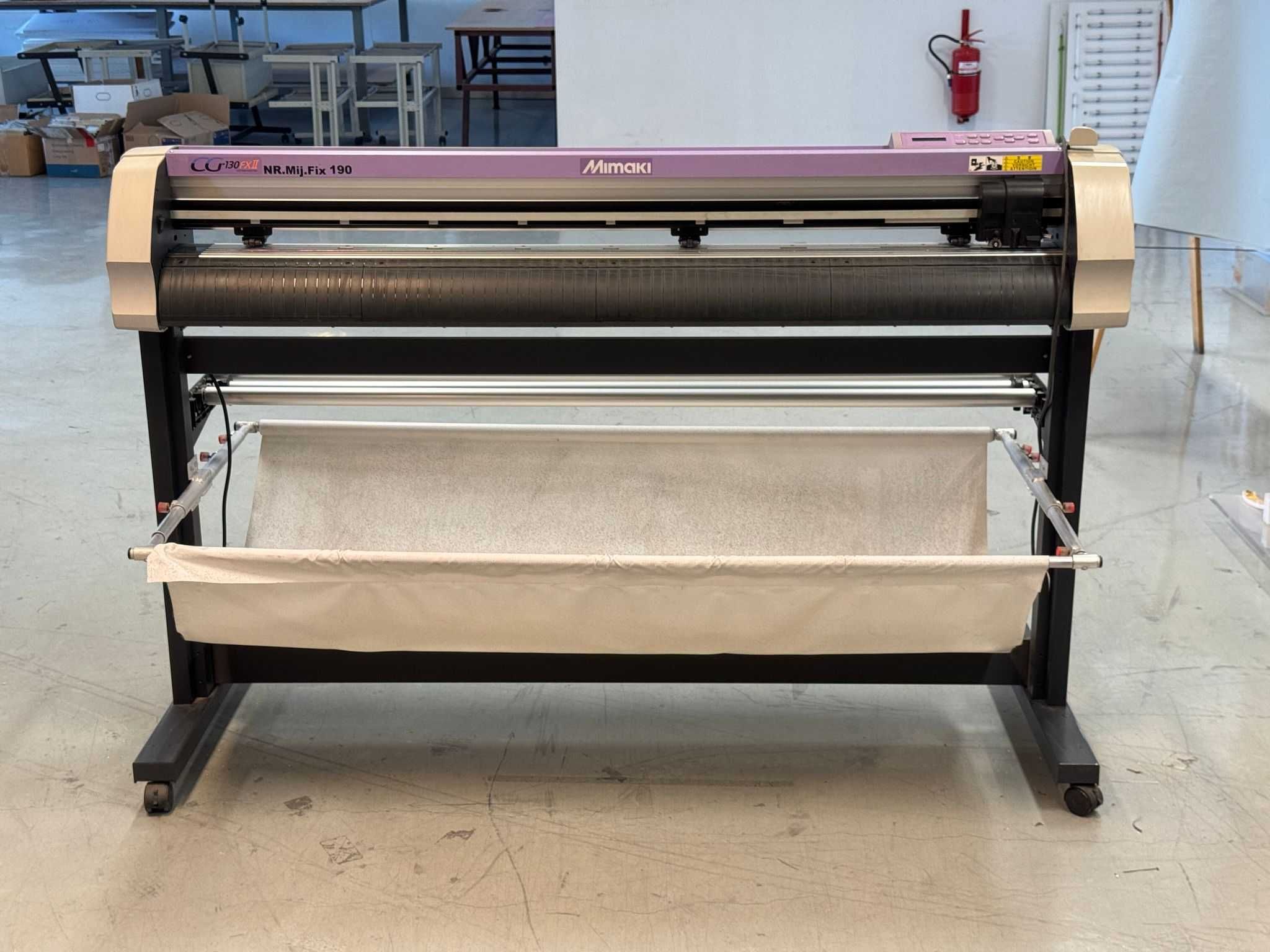 Cutter plotter Mimaki CG-130 FX II (2)